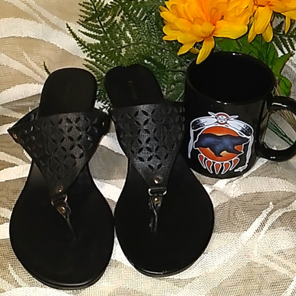 Native Art Signned Mug & Beautiful Black Wedge Sandals